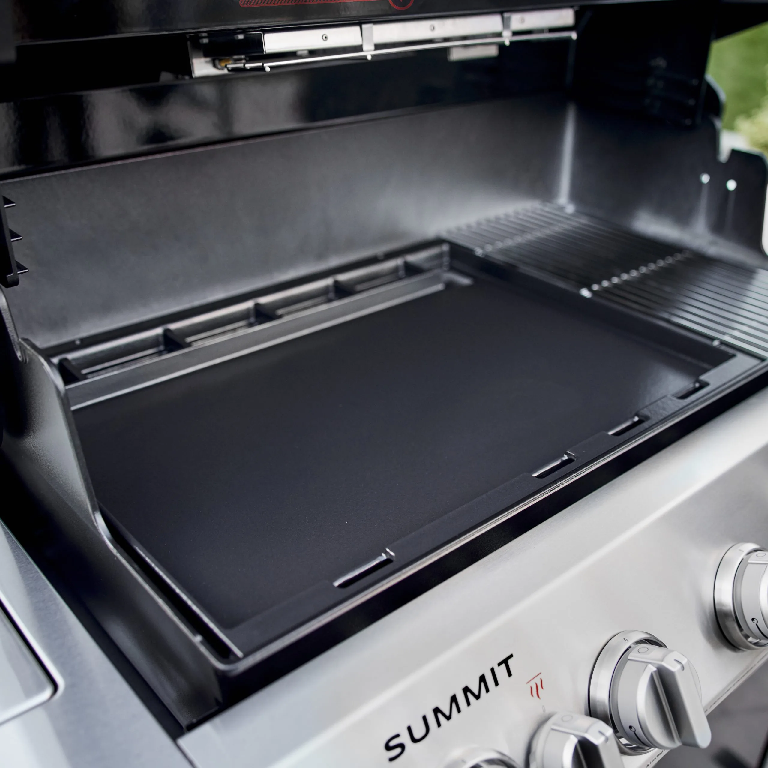 Full Size Griddle for Genesis 300 Series - Image 5