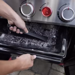 Genesis E-325S Gas Grill - Image 5