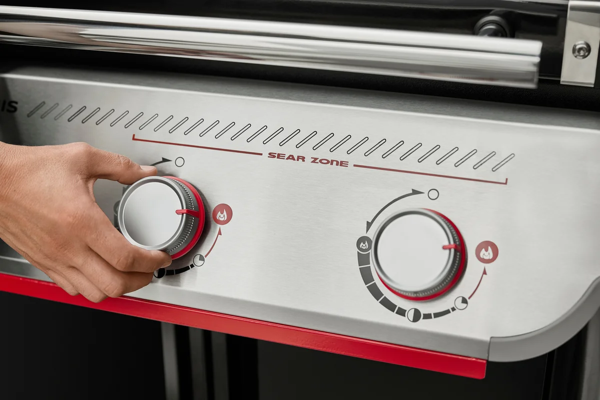 Genesis E-335 Gas Grill - Image 6